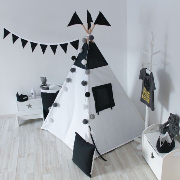 Вигвам для детей с окном, карманом и флажками, чёрно-белый, 110x110x160 см