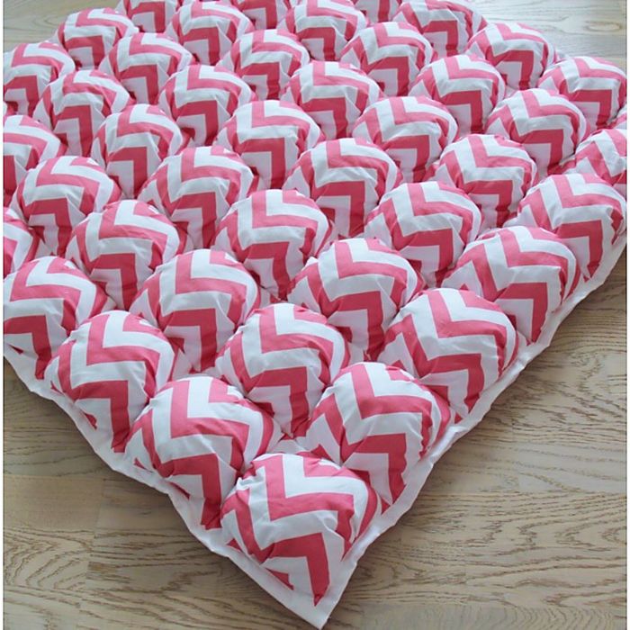 Коврик Бомбон для вигвама, розовый зигзаг
