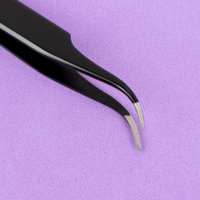 Пинцет для ресниц, изогнутый