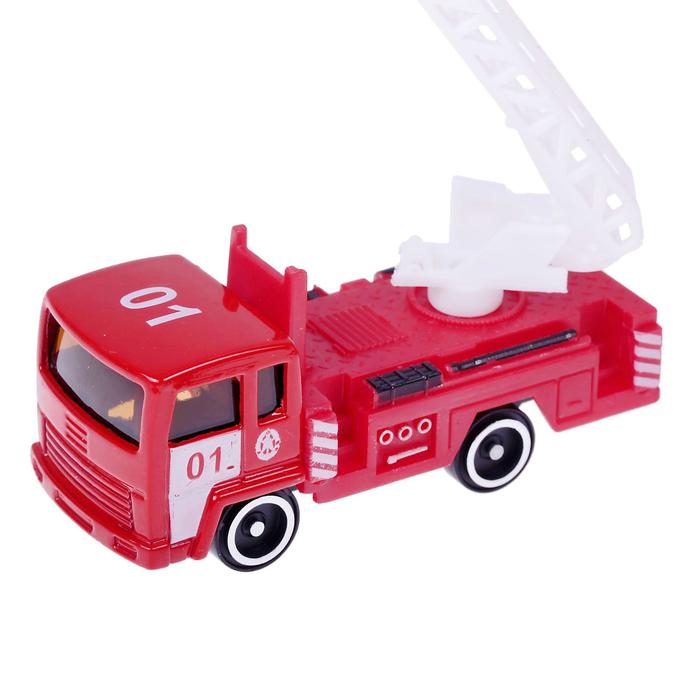 Набор "Пожарная станция", с металлической машинкой 7,5 см и вертолётом