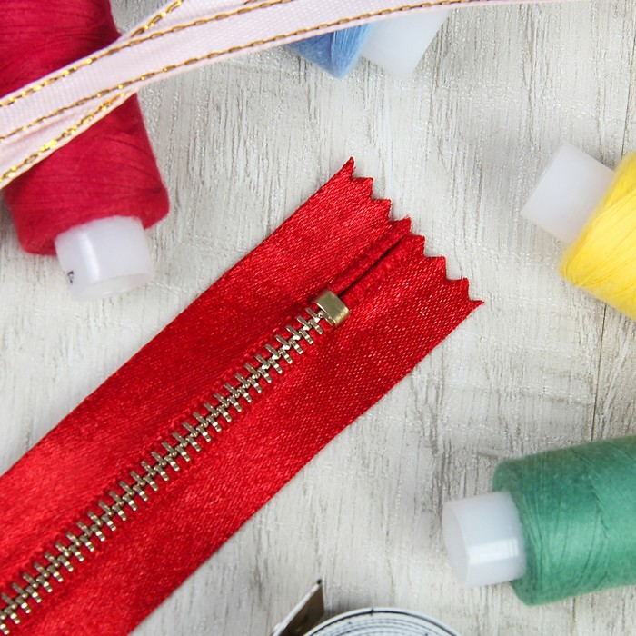 Молния ZZD, №3, неразъёмная, 18см, цвет тёмно-красный