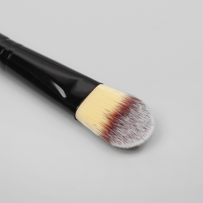 Кисть для тонального крема, скруглённая