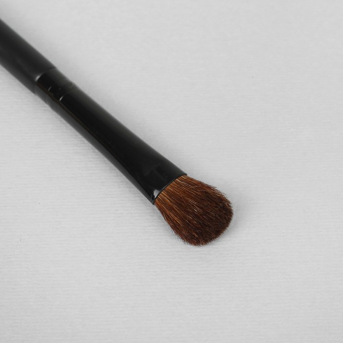 Кисть для теней, скруглённая