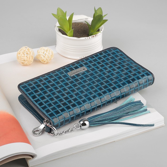 Кошёлёк женский на кнопке, 2 отдела, отдел для кредиток и монет, с ручкой, цвет бирюзовый