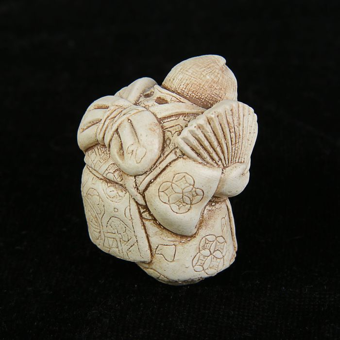 Нэцкэ «Эбису»