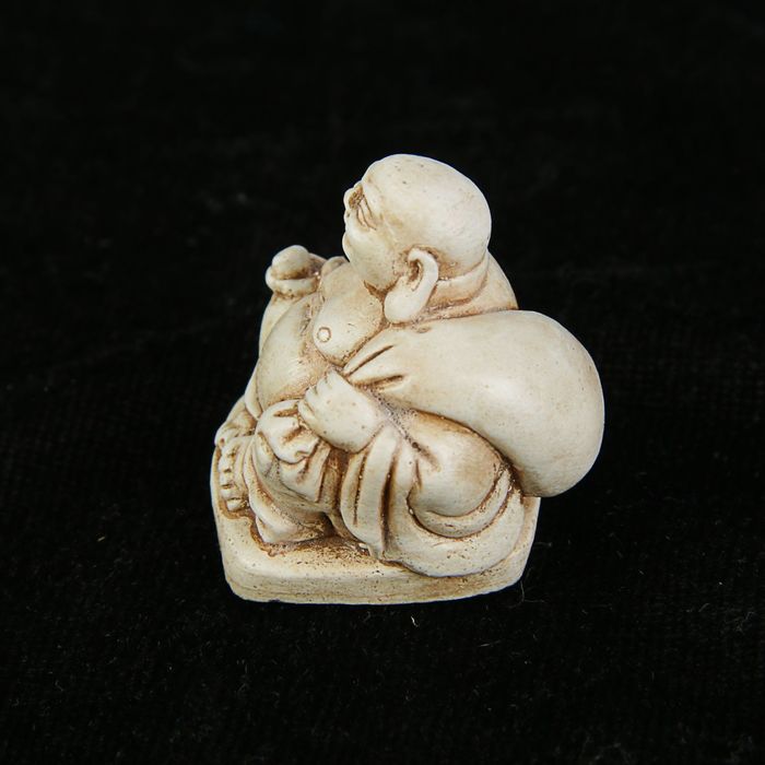 Нэцкэ «Хотей»