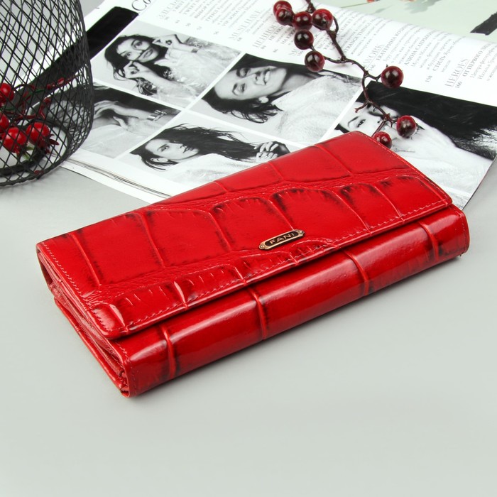 Кошелёк женский на клапане, 3 отдела, отдел для монет, для карт, цвет красный