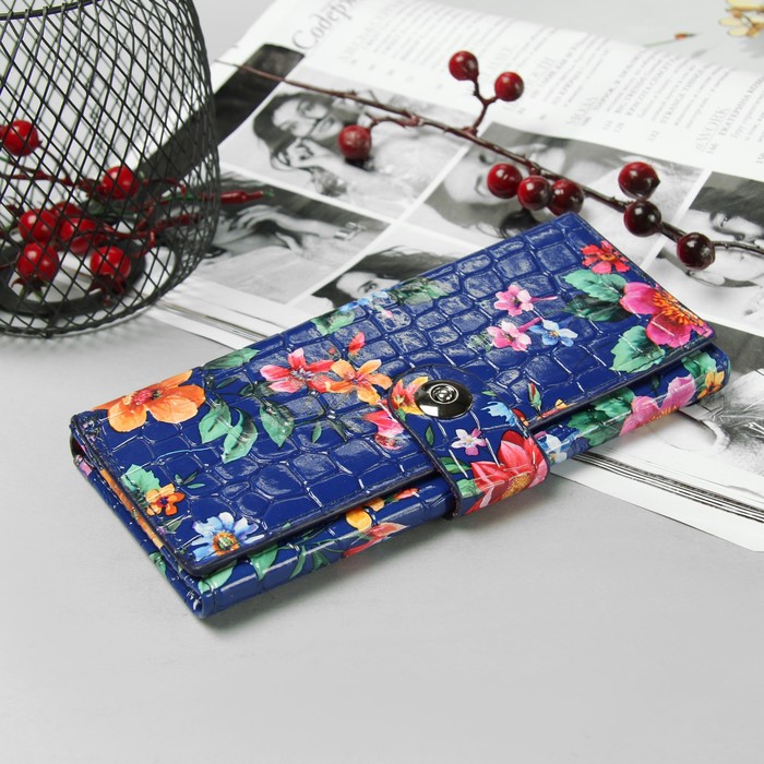 Кошелёк женский на магните, 4 отдела, отдел для карт, монет, цвет синий