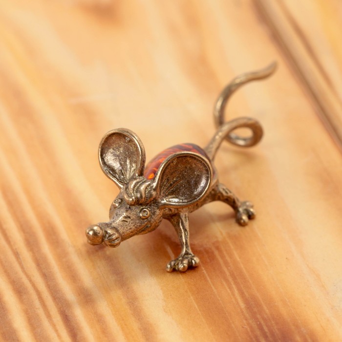 Сувенир из латуни и янтаря "Мышь штопор"