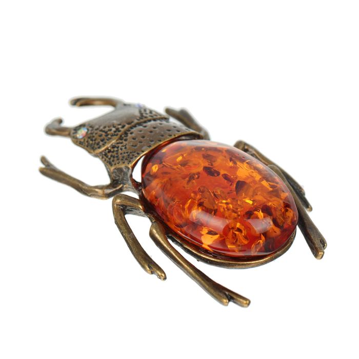 Сувенир из латуни и янтаря "Жук-олень"