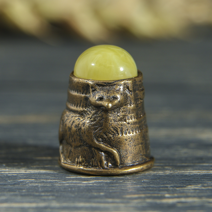 Сувенир из латуни и янтаря "Наперсток" МИКС