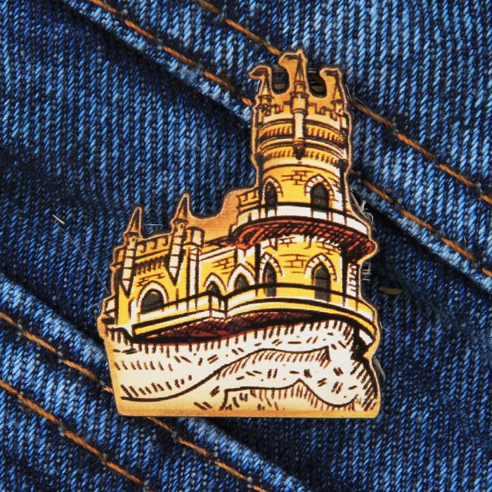 Значок деревянный «Крым. Ласточкино гнездо»