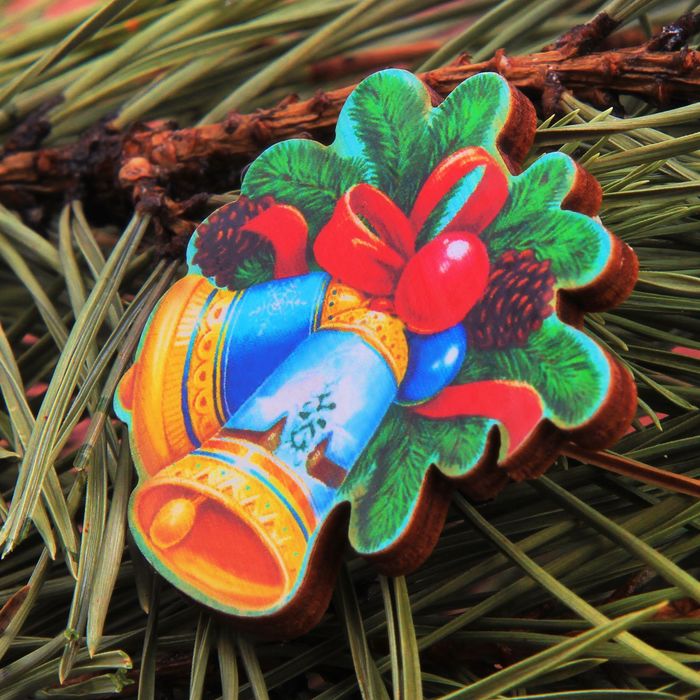 Значок деревянный «С Рождеством! Колокольчик»