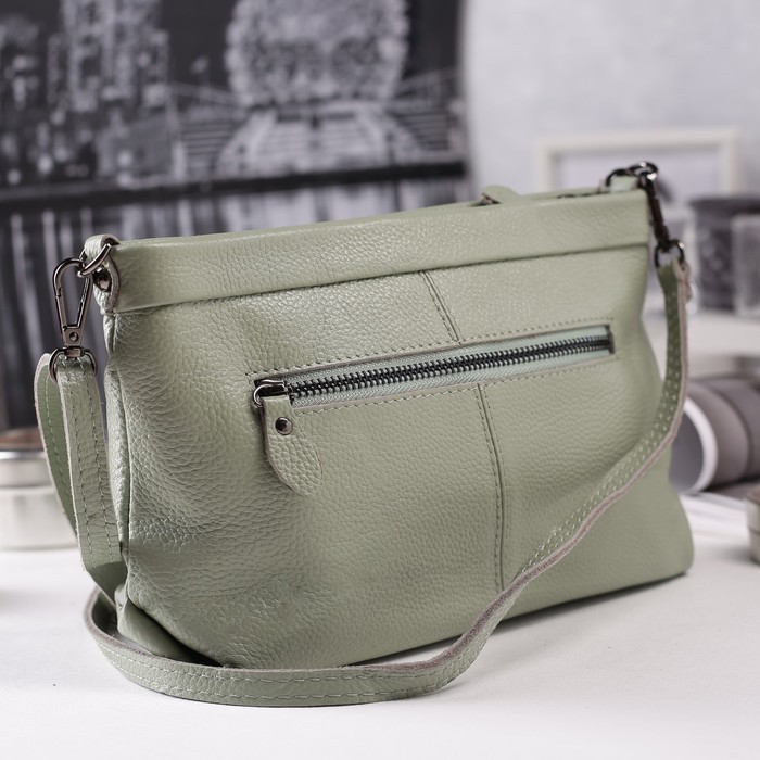 Сумка женская на молнии, 1 отдел с перегородкой, наружный карман, длинный ремень, цвет зелёный