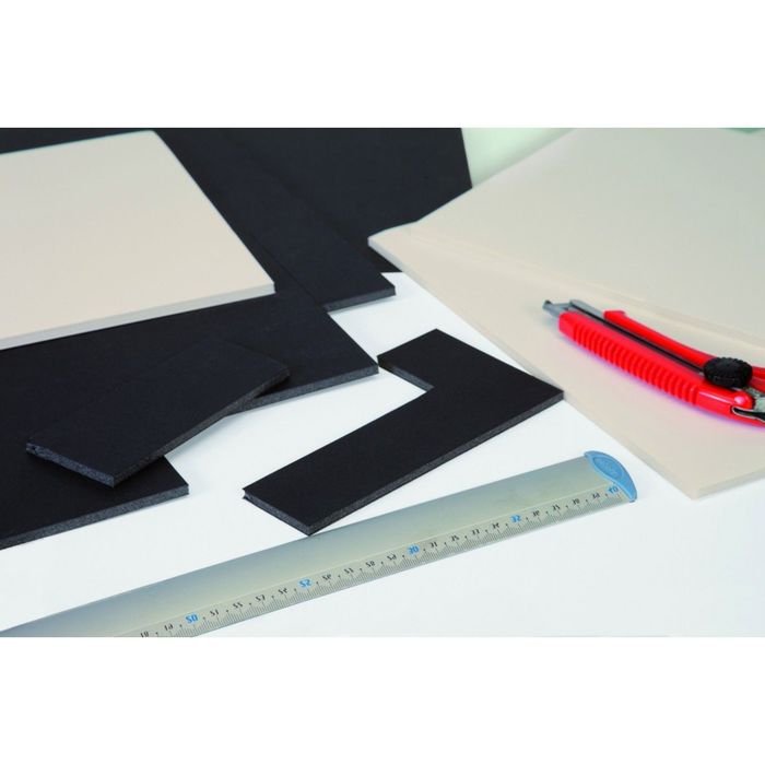 Пенокартон 5 мм 700*1000 мм Sadipal Plumacolor черный 2036