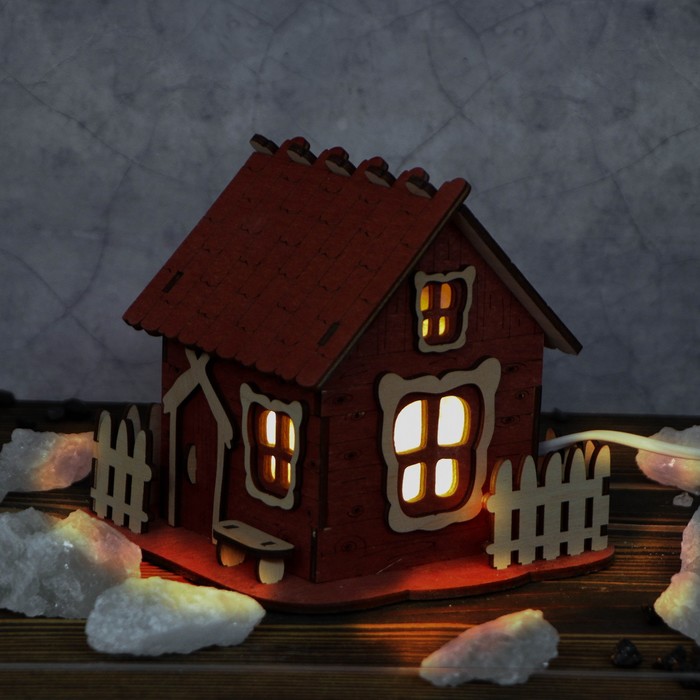 Соляной светильник "Домик", 16х15 см, деревянный декор
