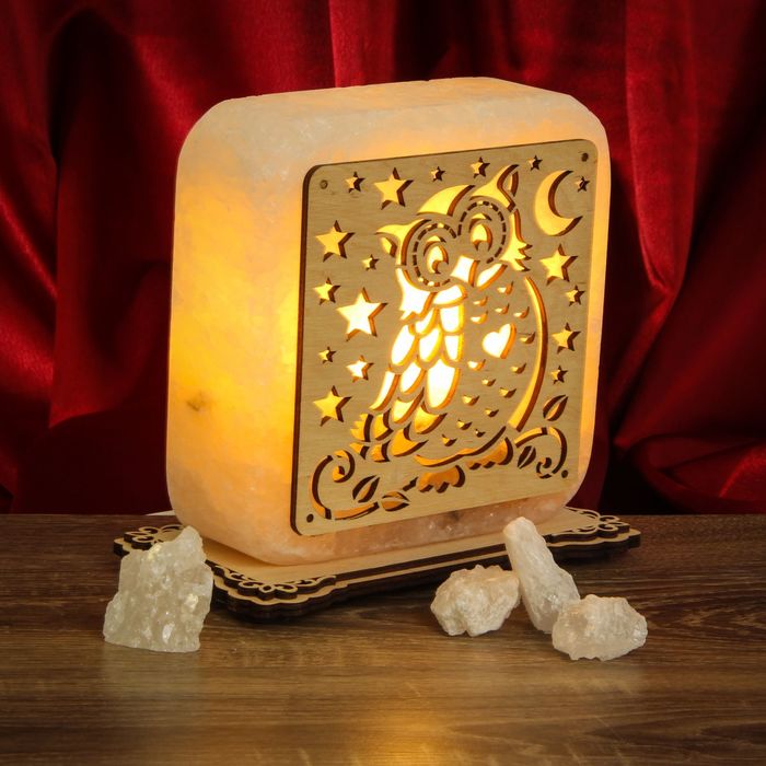 Соляной светильник "Квадрат" с узором, деревянный декор, цельный кристалл