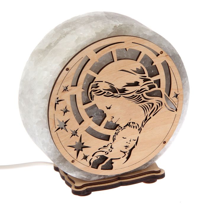 Соляной светильник "Круглый" Богородица, деревянный декор, цельный кристалл