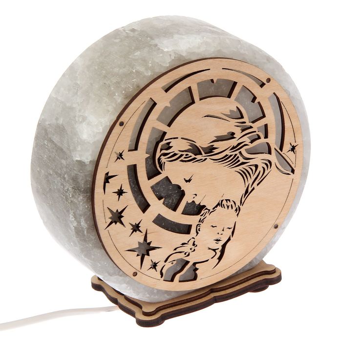 Соляной светильник "Круглый" Богородица, деревянный декор, цельный кристалл