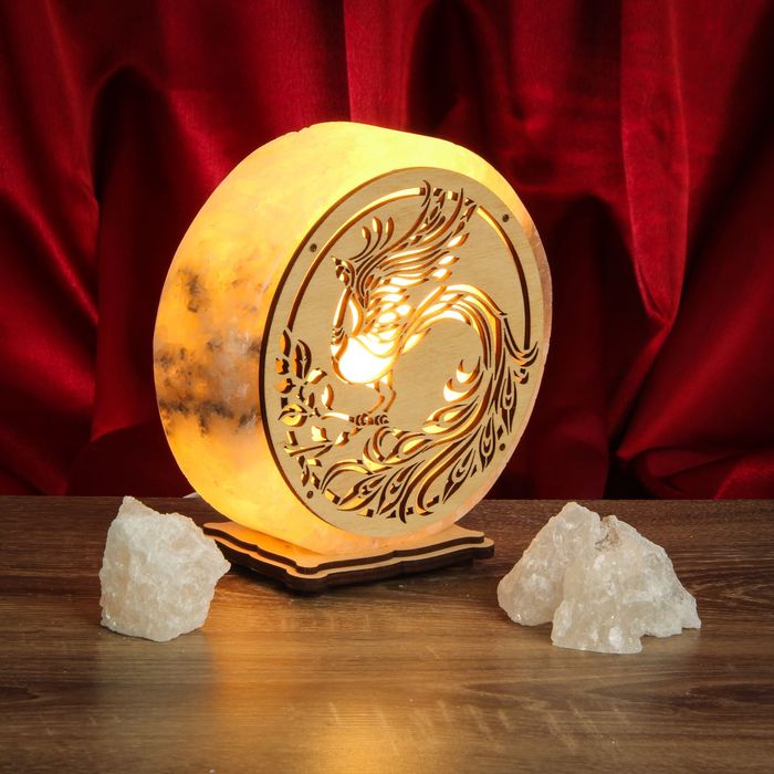 Соляной светильник "Круглый", большой, с узором "Жар-птица", деревянный декор, цельный кристалл