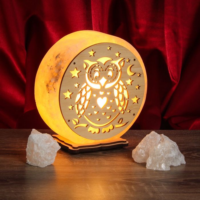 Соляной светильник "Круглый" сова, деревянный декор, цельный кристалл