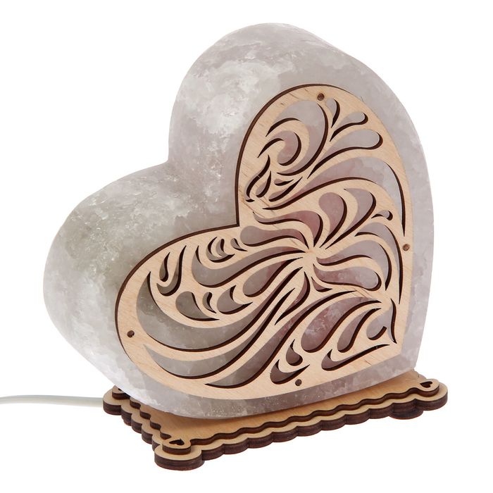 Соляной светильник "Сердце" большой с узором 18 х 17 х 6 см, деревянный декор, цельный кристалл