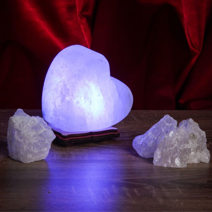 Соляной светильник USB "Радуга СЕРДЦЕ", 8х8 см, цветной, цельный кристалл