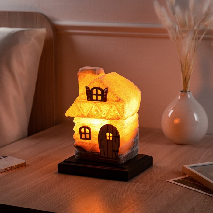фото Соляная лампа "сказочный домик", маленький, 22 см, 3-4 кг ваше здоровье
