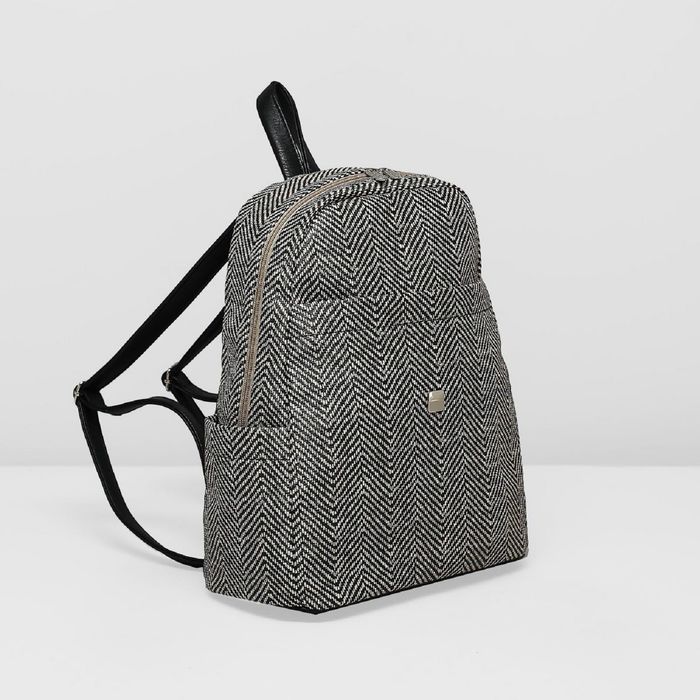 Рюкзак с отделом на молнии, 3 наружных кармана, цвет чёрный/бежевый