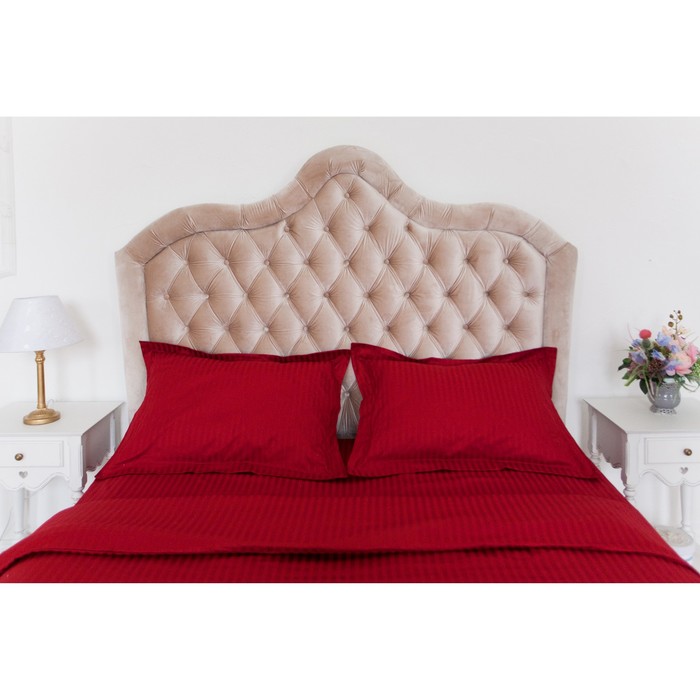 Постельное бельё 2 сп. "Этель basic" цвет бордо 180х210 см, 200х220 см, 50х70+5 см-2 шт., страйп-сатин, 135 г/м2