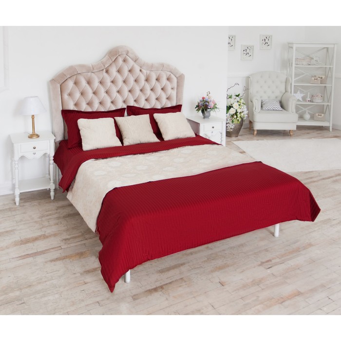 Постельное бельё 2 сп. "Этель basic" цвет бордо 180х210 см, 200х220 см, 50х70+5 см-2 шт., страйп-сатин, 135 г/м2