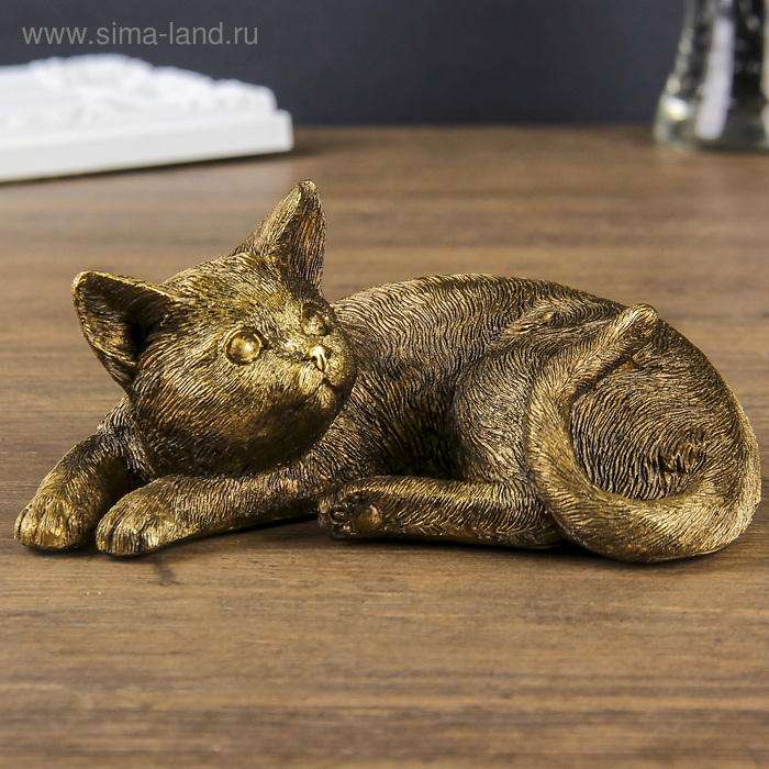 Кошки Сувенир полистоун под золото Кошечка Маркиза лежит 7х16х12 см