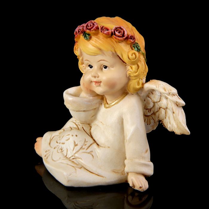 Сувенир полистоун "Ангелочек в платье с веночком из роз сидит" МИКС 7,5х5,5х6 см