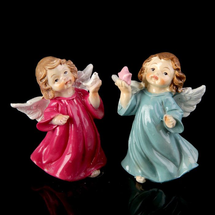 Сувенир полистоун "Ангелочек-малыш держит в руке звездочку/голубя" лак МИКС 6,5х4х5 см