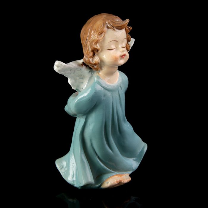 Сувенир полистоун "Ангелочек-малыш с букетом/сердцем" лак МИКС 10х6х5 см