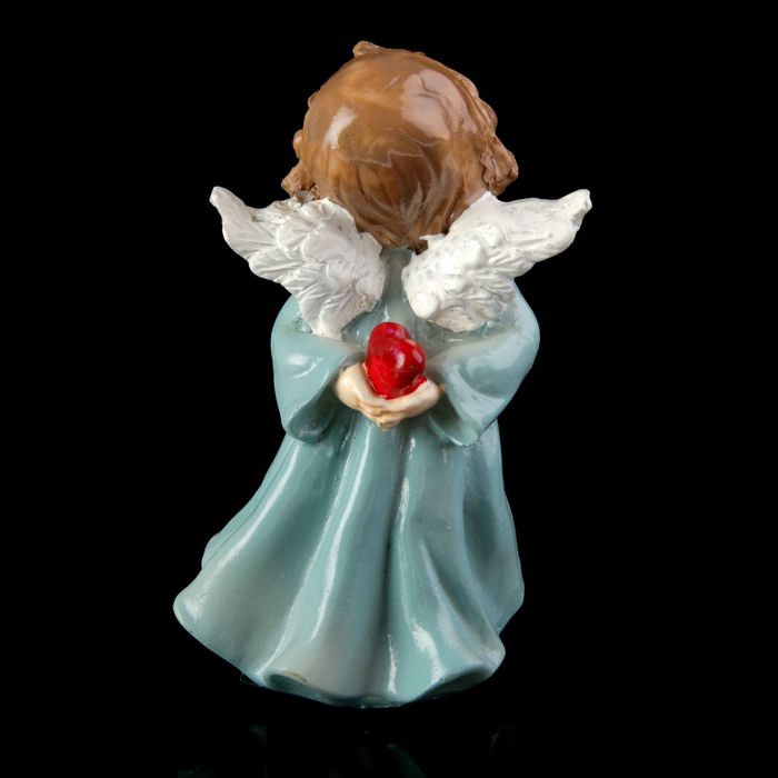 Сувенир полистоун "Ангелочек-малыш с букетом/сердцем" лак МИКС 10х6х5 см