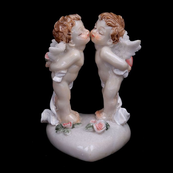 Сувенир полистоун "Ангелочки-купидоны целуются" лак 9х5,5х6 см