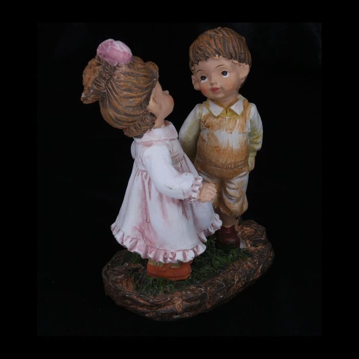 Сувенир полистоун " Малыши Маша и Паша - встреча" 11х7,5х5 см