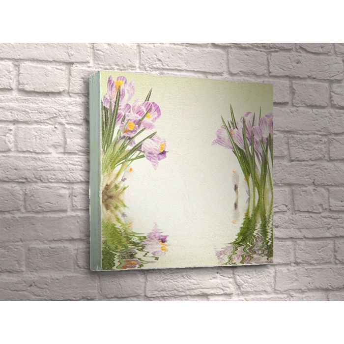 Картина "Фиолетовые цветочки в воде"