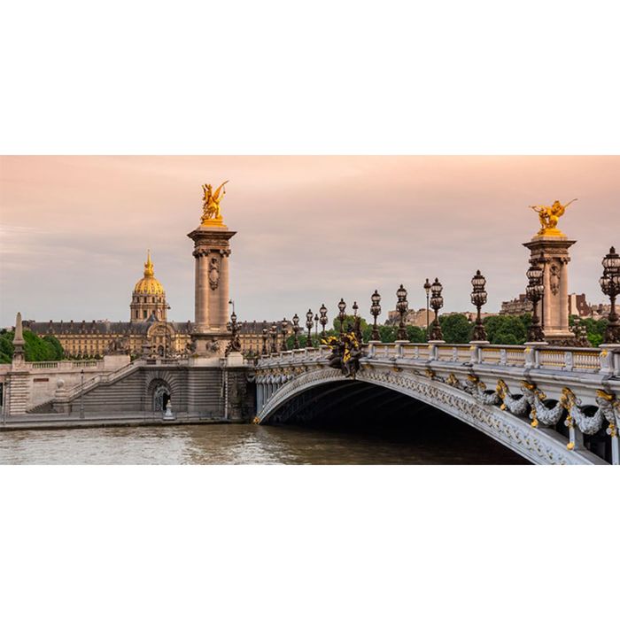 Картина на подрамнике "Город любви и романтики"