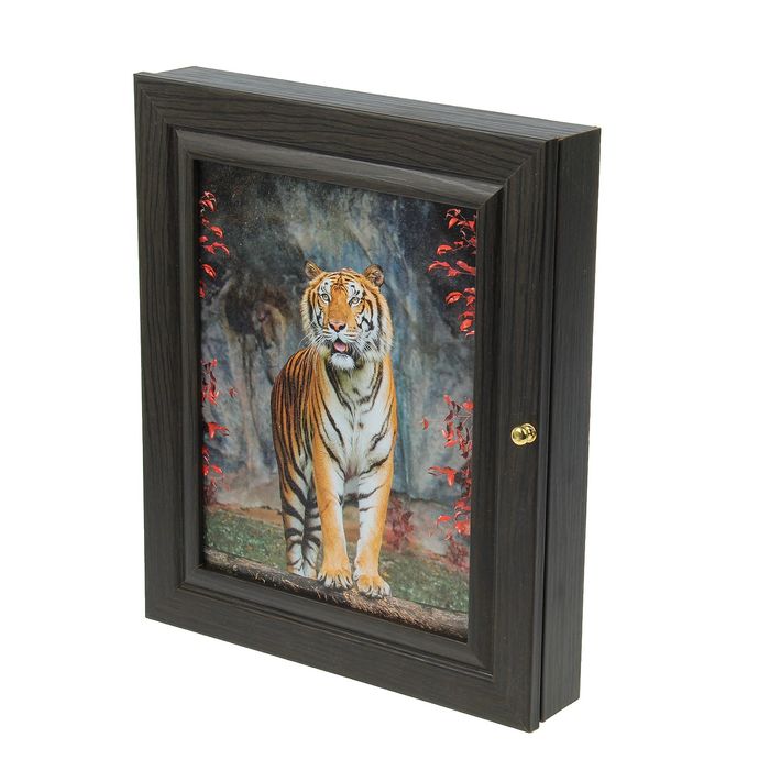 Ключница "Тигр" венге 24х29х5 см