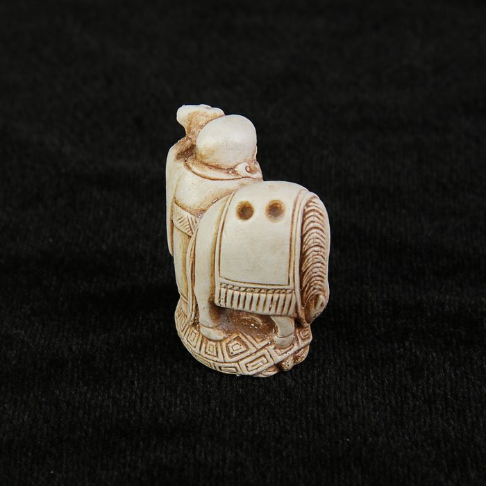 Нэцкэ «Дзюрадзин»