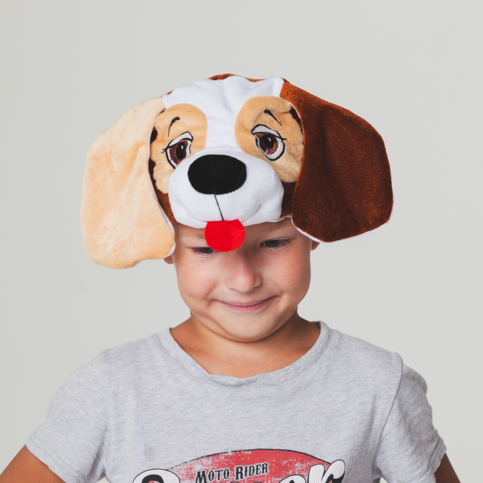 Шапка "Собака темно коричневая с бежевыми глазницами" размер 52-57см