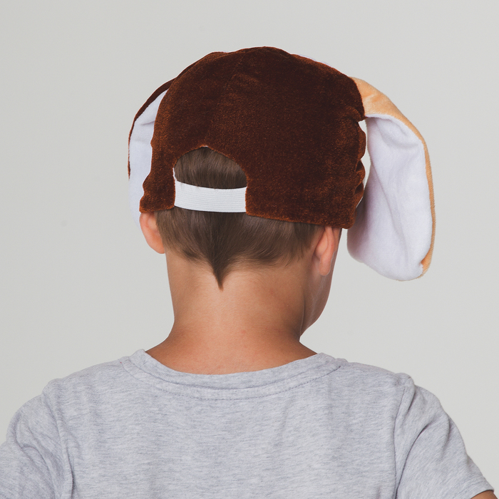 Шапка "Собака темно коричневая с бежевыми глазницами" размер 52-57см