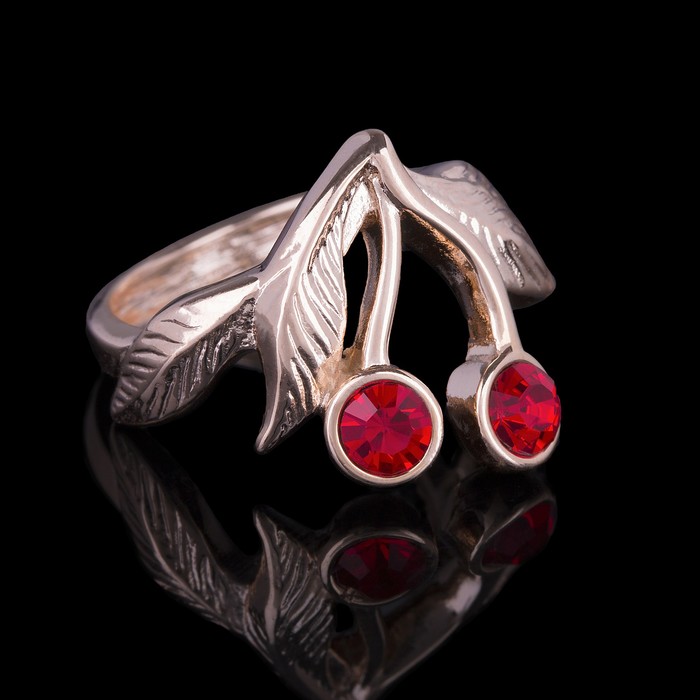 Кольцо "Канистель", размер 18, цвет алый в золоте