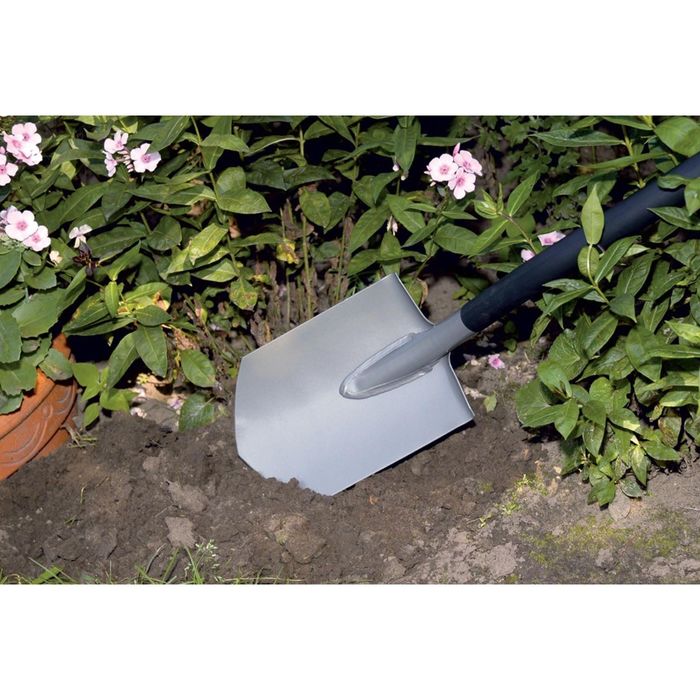 Лопата штыковая, стальной черенок, с ручкой