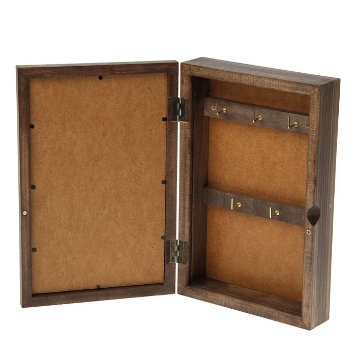 Ключница дерево "Конь и стрелы" вставка кожа 29х19х6 см