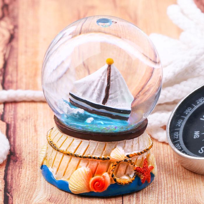 Сувенир снежный шар "Навстречу мечте", d=4,5 см