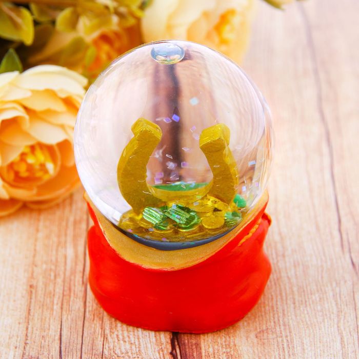 Сувенир снежный шар "Денег и удачи", d=4,5 см