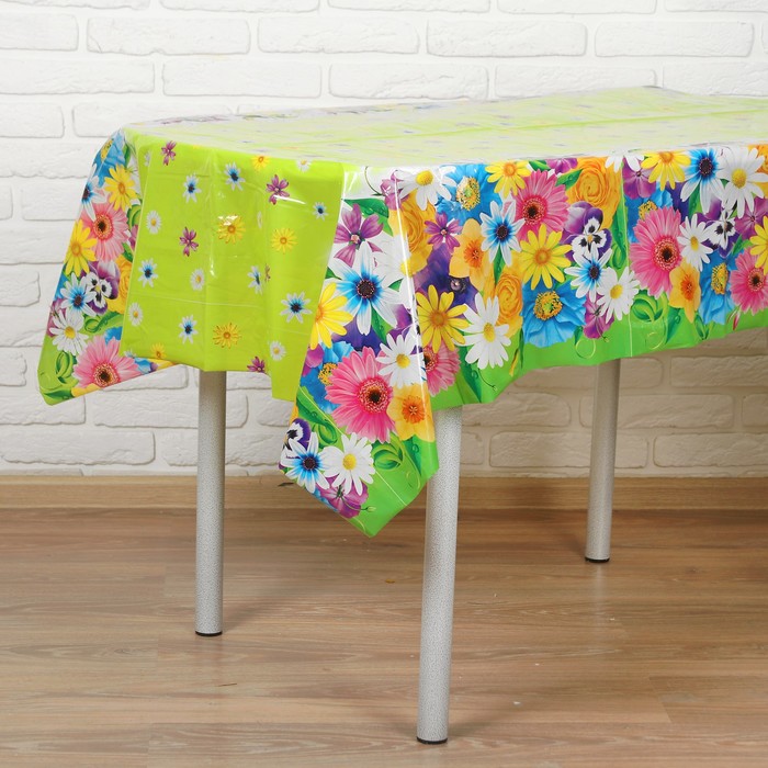 Скатерть "Цветочная поляна" 120 х 220 см, 35 мкм